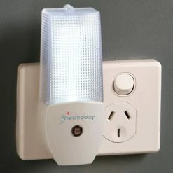 Dreambaby Auto Sensor Led Night Light 8 Dreambaby Auto Sensor Led Night Light -Baby Jogger shop 21005309 3 22049.1645054728