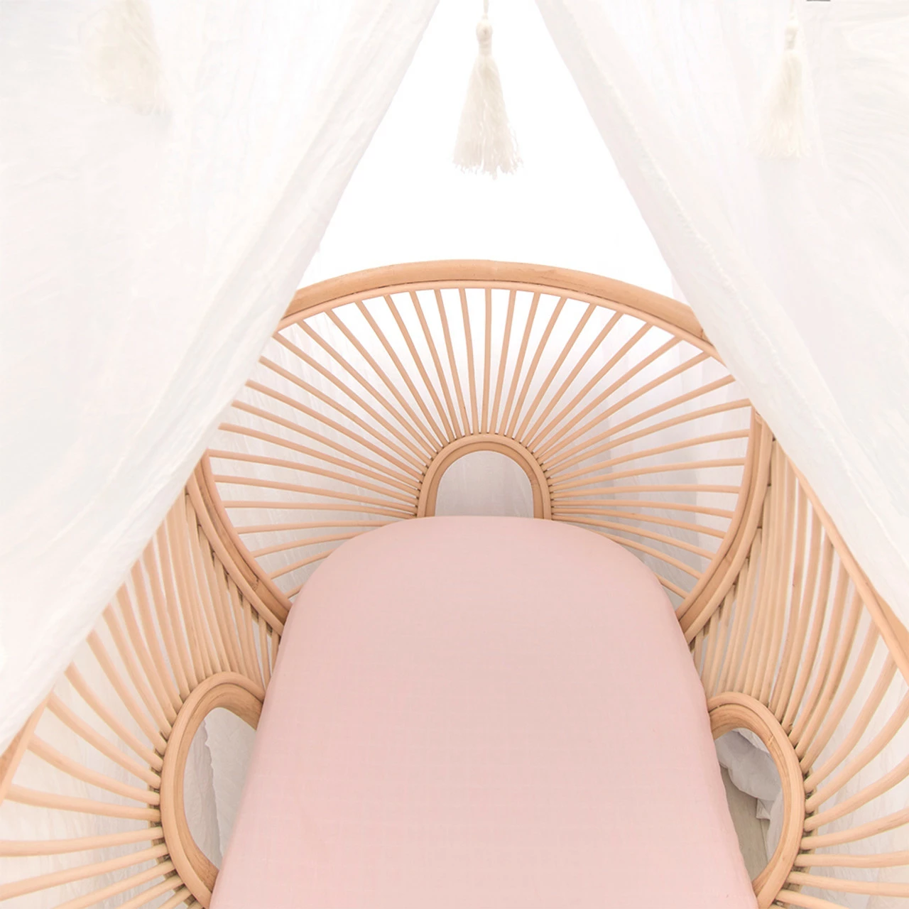 2 Pack Organic Muslin Bassinet Fitted Sheet Botanical 5 2 Pack Organic Muslin Bassinet Fitted Sheet Botanical - Image 3