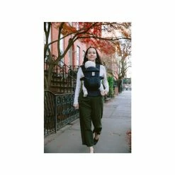 Ergobaby Omni Breeze Carrier Onyx Black -Baby Jogger shop BCZ360PONYX 9 54103.1642393449